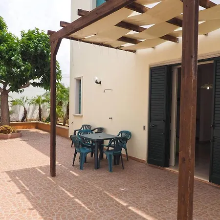 By Salento Affitti Villa